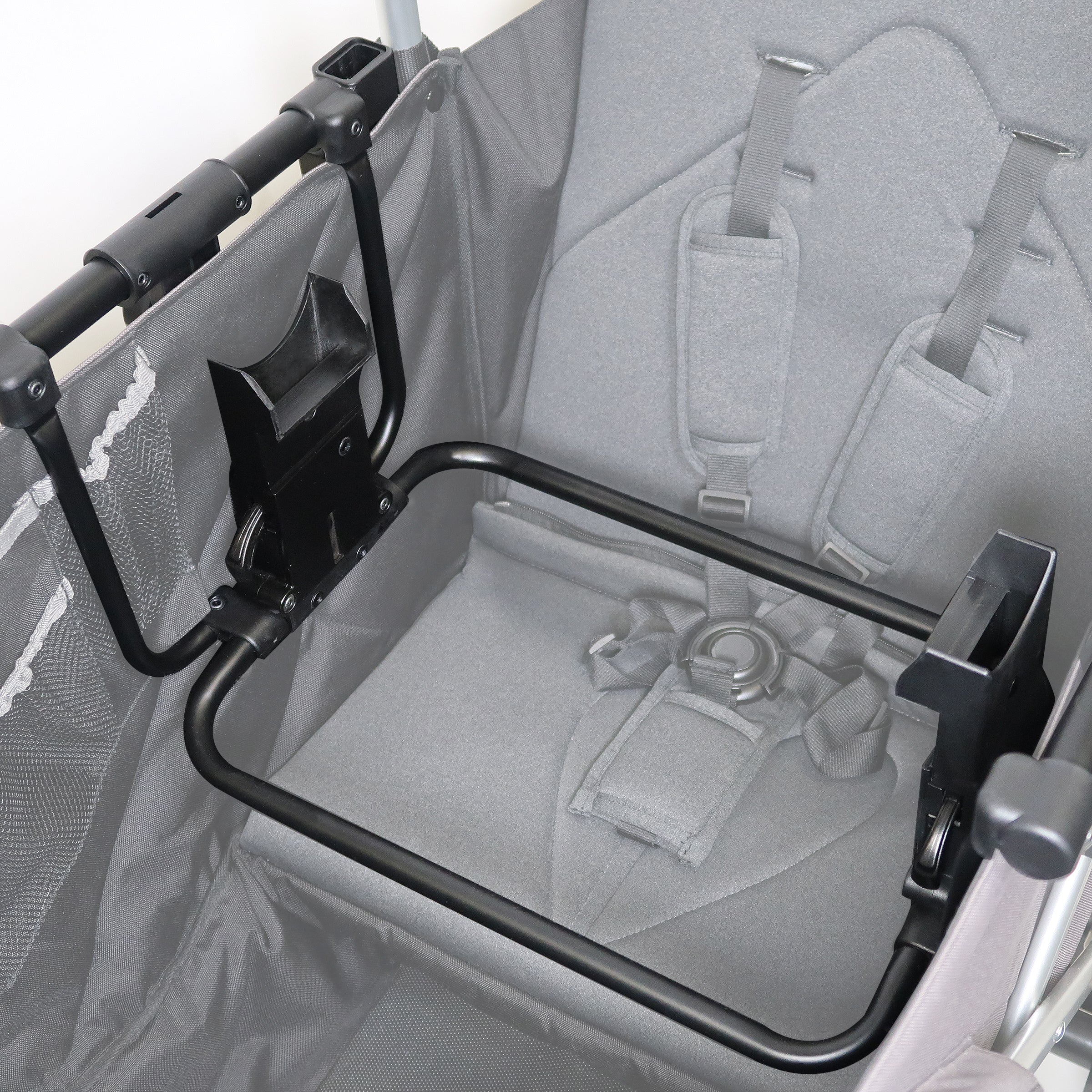 britax car seat adapter on the caravan stroller wagon